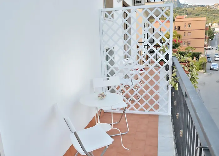 Al Sole Di Sicilia Giardini Naxos