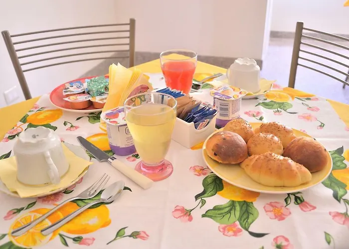 Al Sole Di Sicilia Bed and breakfast 3*